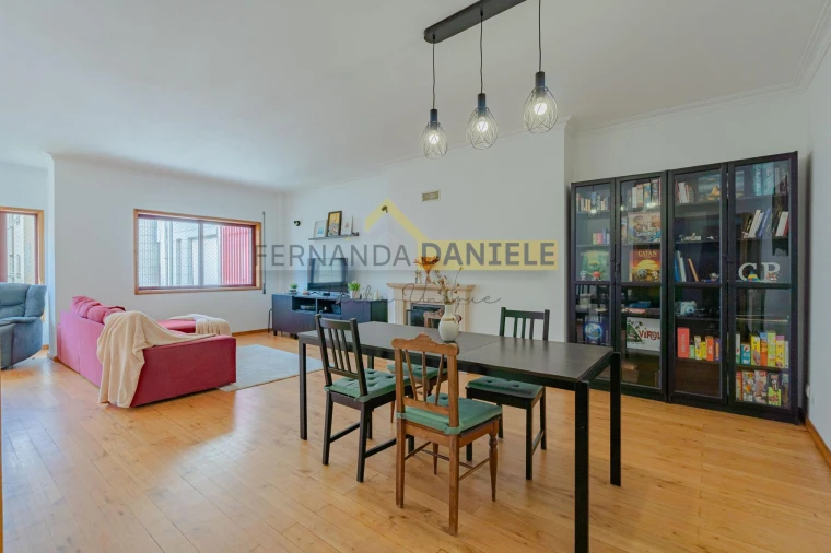 Apartamento T3 para Venda em Mafamude e Vilar do Paraíso Foto 9