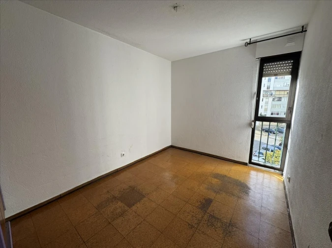 Apartamento T2 para Venda em Corroios Foto 7