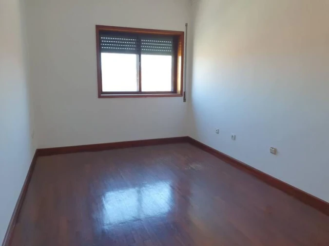 Apartamento T2 para Venda em Rio Tinto Foto 11