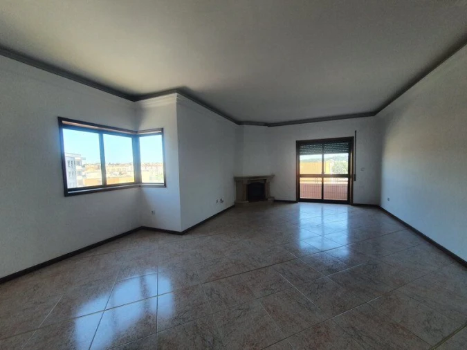 Apartamento T2 para Venda em Rio Tinto Foto 3
