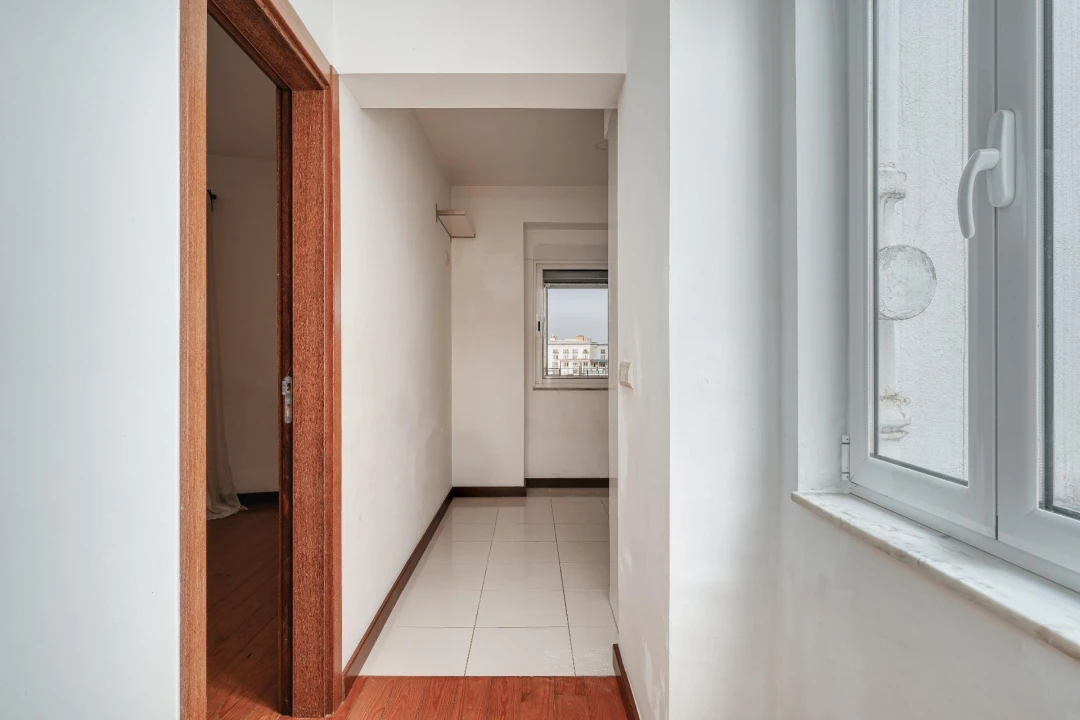 Apartamento T1 para Venda em Areeiro Foto 12