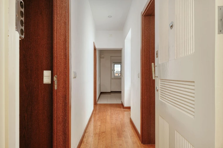 Apartamento T1 para Venda em Areeiro Foto 11