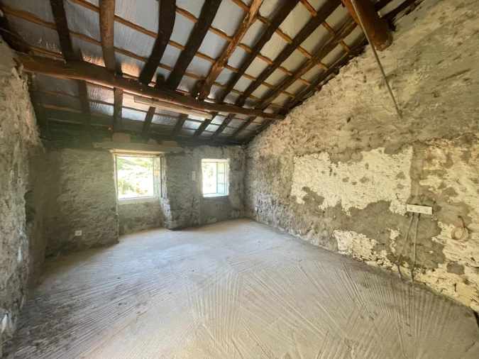 Moradia T1 para Venda em Sandomil Foto 3