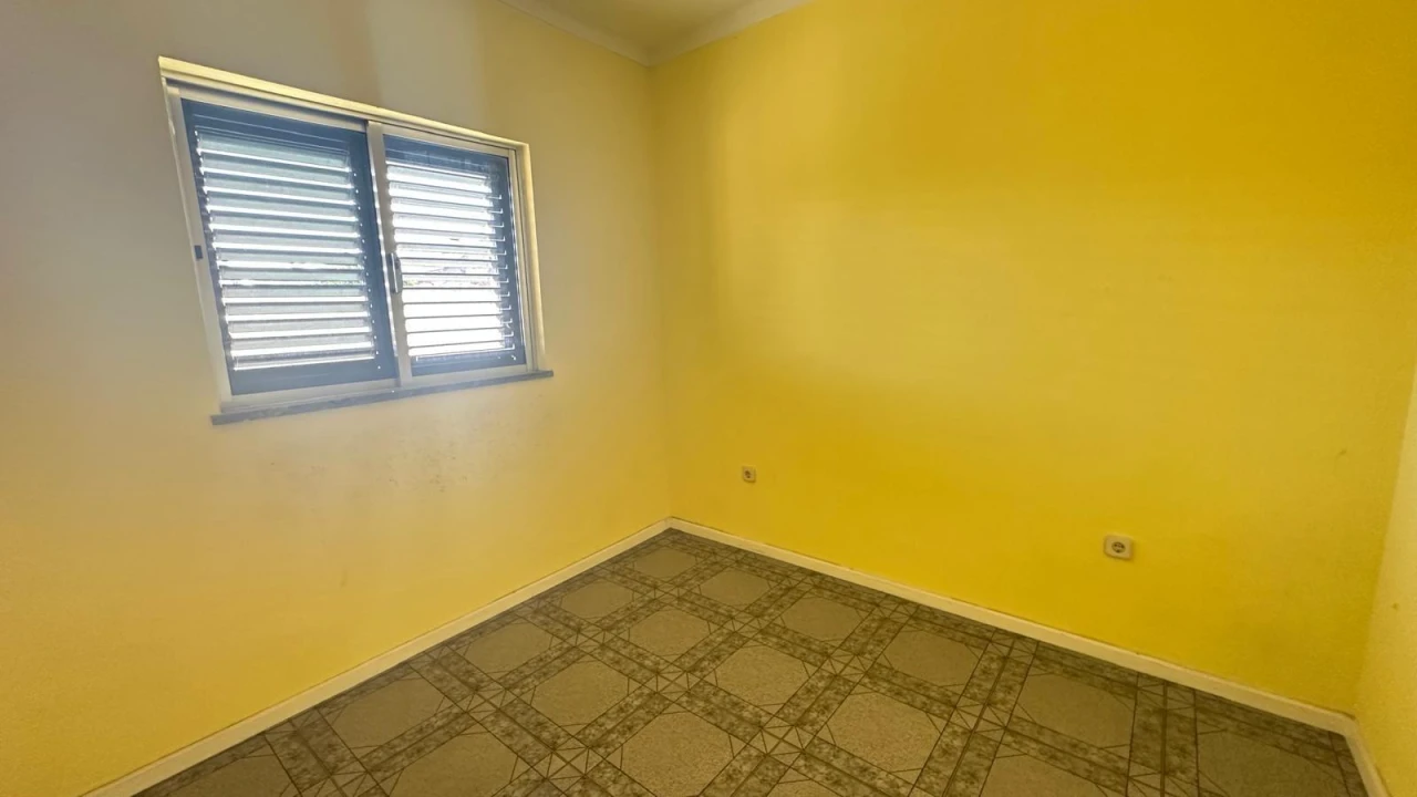 Moradia T3 para Venda em Abraveses Foto 9