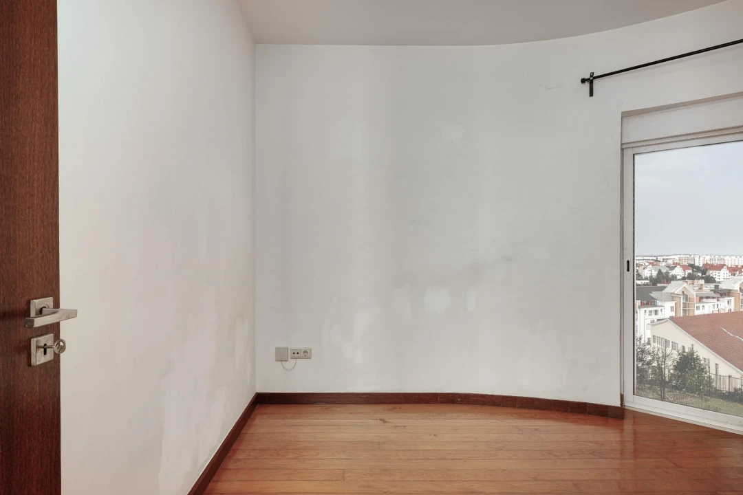 Apartamento T1 para Venda em Areeiro Foto 3