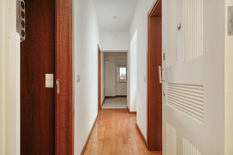 Apartamento T1 para Venda em Areeiro Foto 11