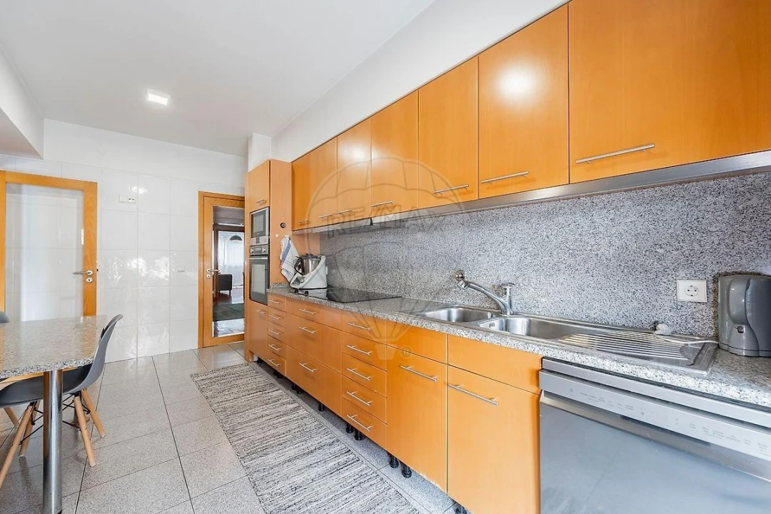 Apartamento T4 para Venda em São Vitor (Braga) Foto 14