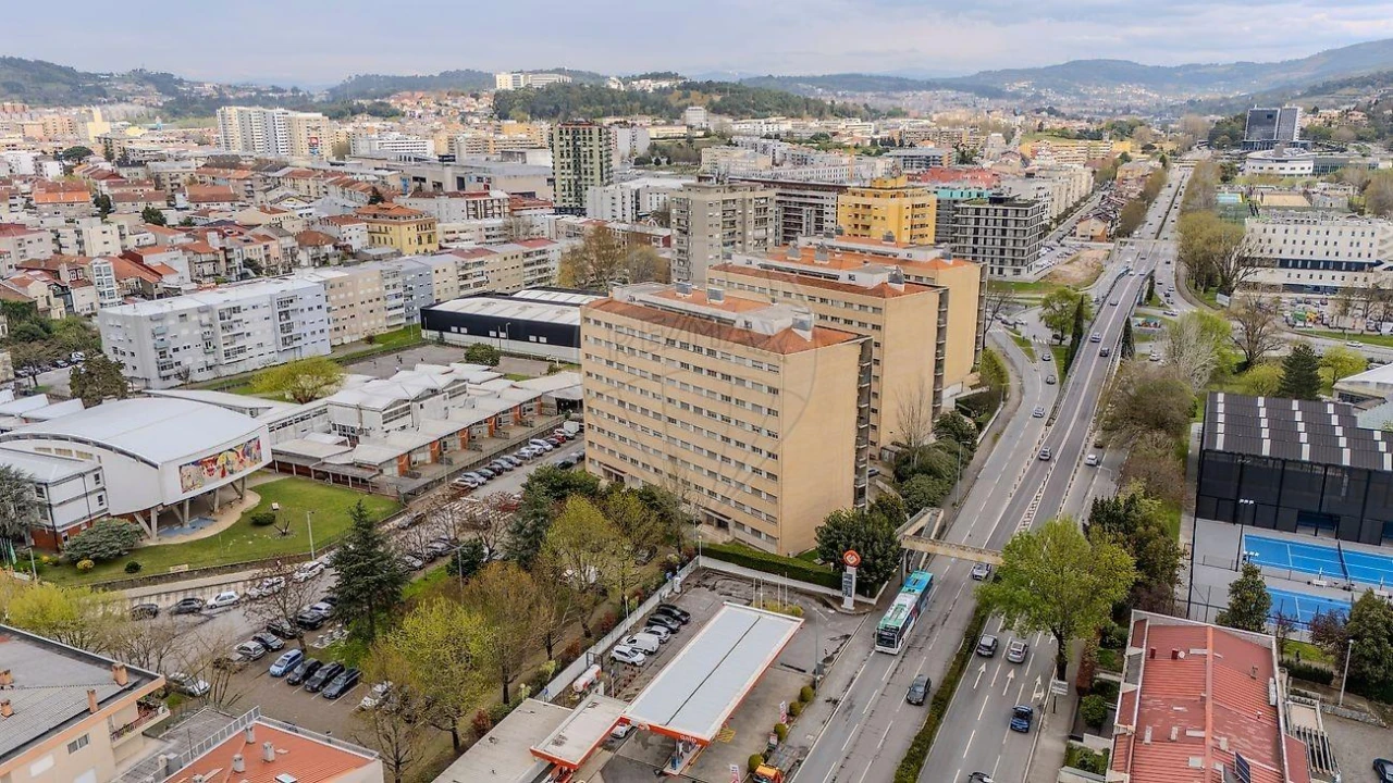 Apartamento T4 para Venda em São Vitor (Braga) Foto 3