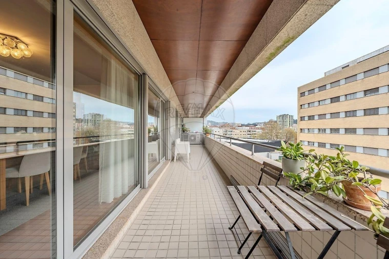 Apartamento T4 para Venda em São Vitor (Braga) Foto 1