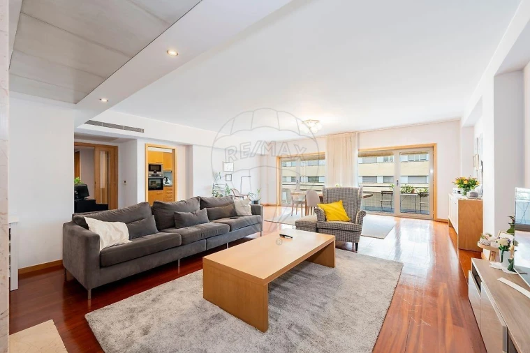 Apartamento T4 para Venda em São Vitor (Braga) Foto 5