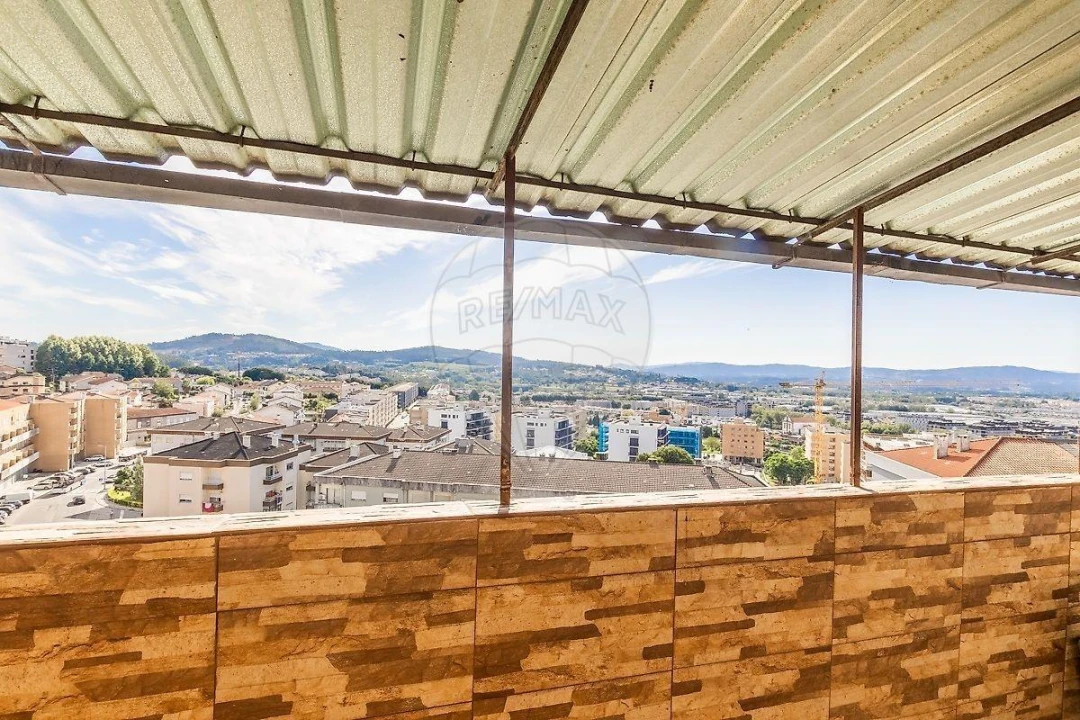 Apartamento T4 para Venda em Braga (Maximinos, Sé e Cividade) Foto 13