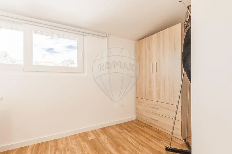 Apartamento T4 para Venda em Braga (Maximinos, Sé e Cividade) Foto 17