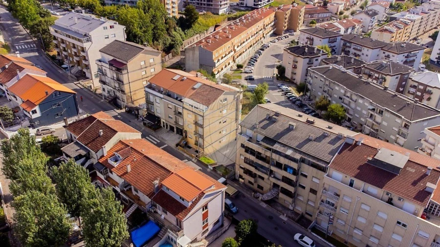 Apartamento T4 para Venda em Braga (Maximinos, Sé e Cividade) Foto 20