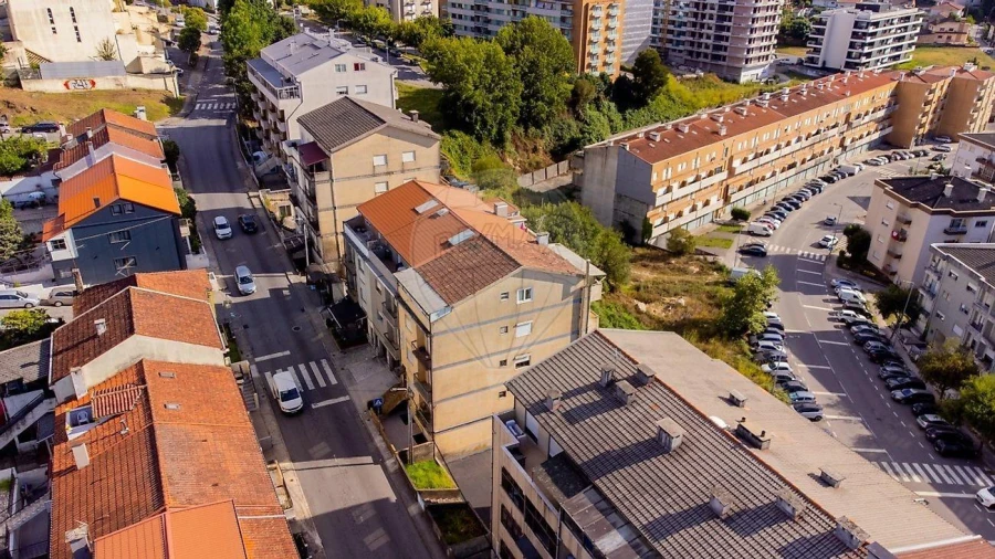 Apartamento T4 para Venda em Braga (Maximinos, Sé e Cividade) Foto 24