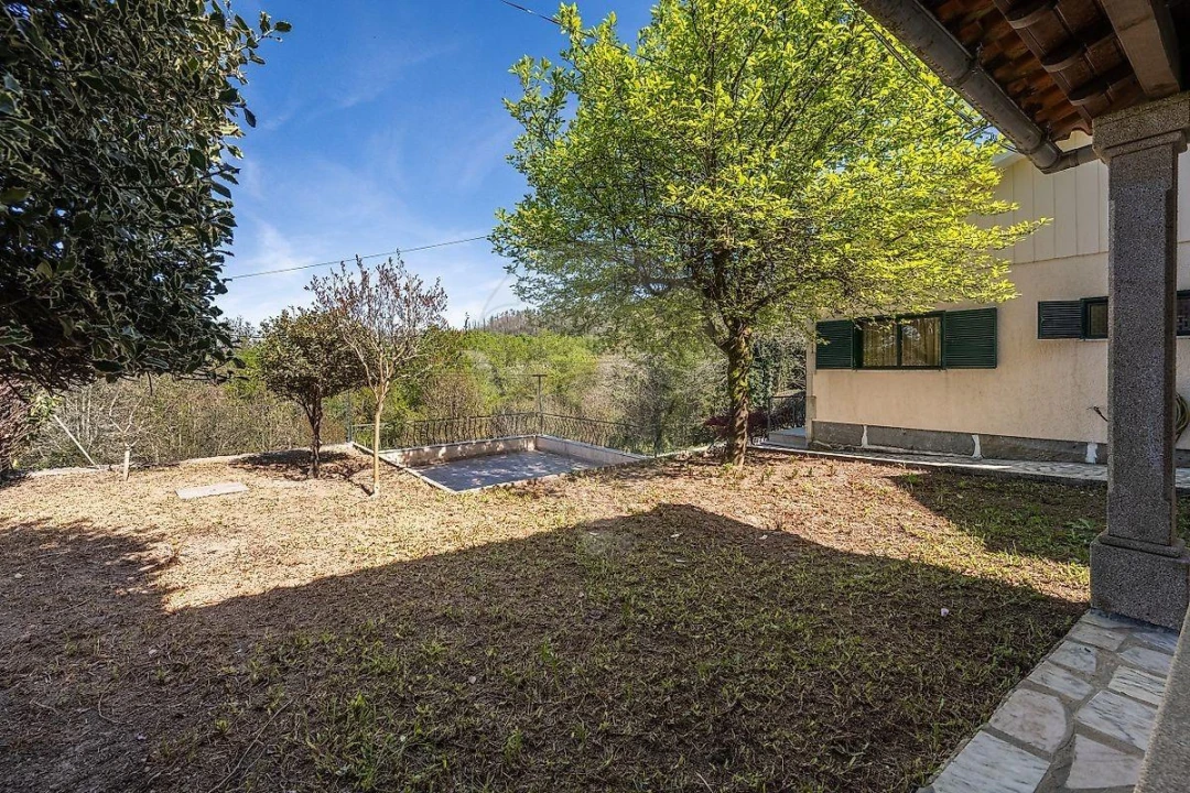 Moradia T3 para Venda em Garfe Foto 21