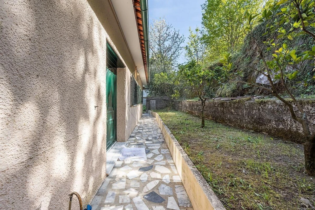 Moradia T3 para Venda em Garfe Foto 23