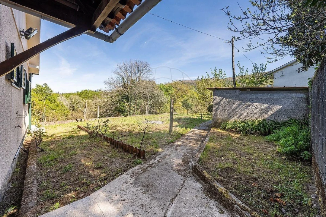 Moradia T3 para Venda em Garfe Foto 8