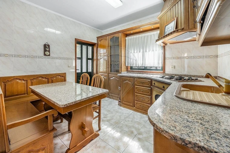 Moradia T3 para Venda em Garfe Foto 1