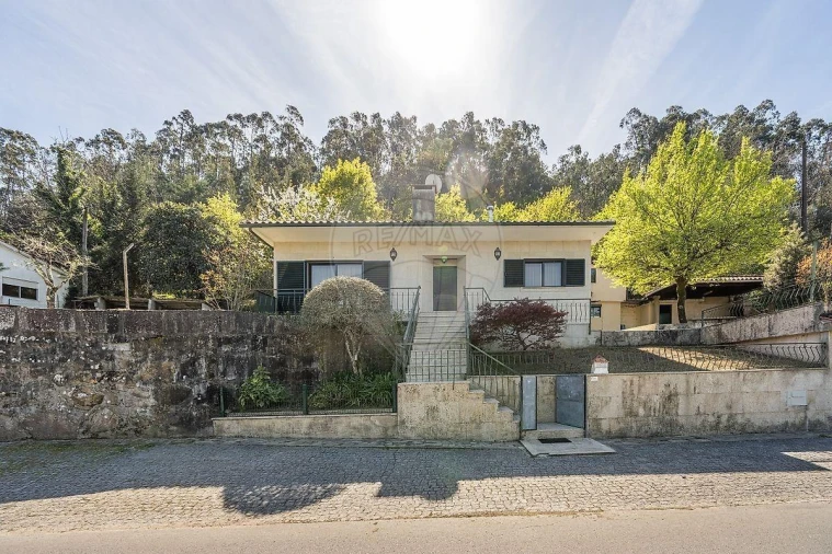 Moradia T3 para Venda em Garfe Foto 19