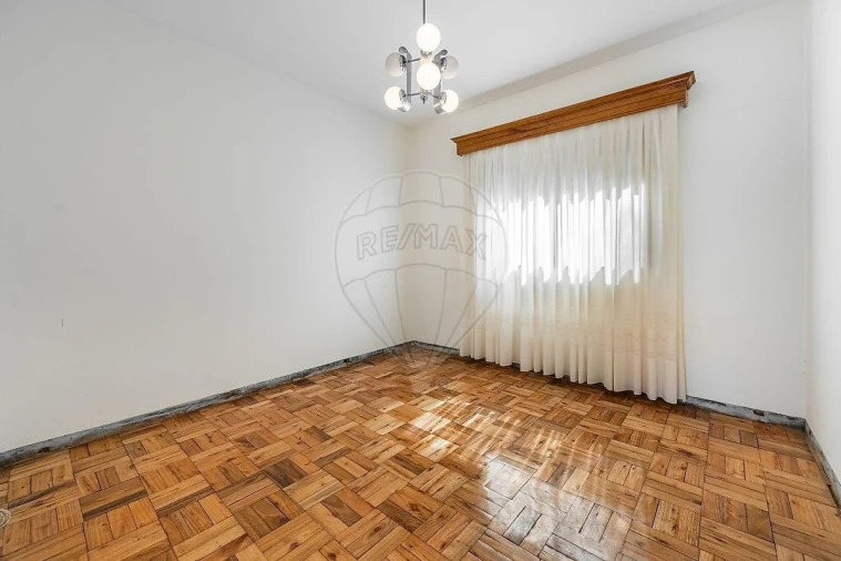 Moradia T3 para Venda em Garfe Foto 26