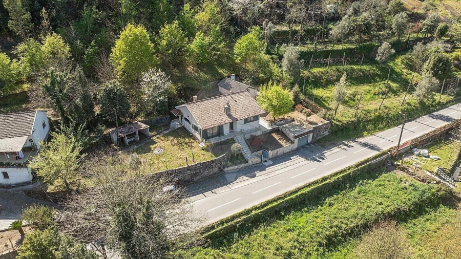 Moradia T3 para Venda em Garfe Foto 37