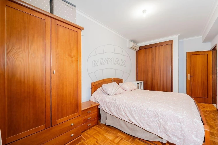 Apartamento T1 para Venda em Braga (Maximinos, Sé e Cividade) Foto 6