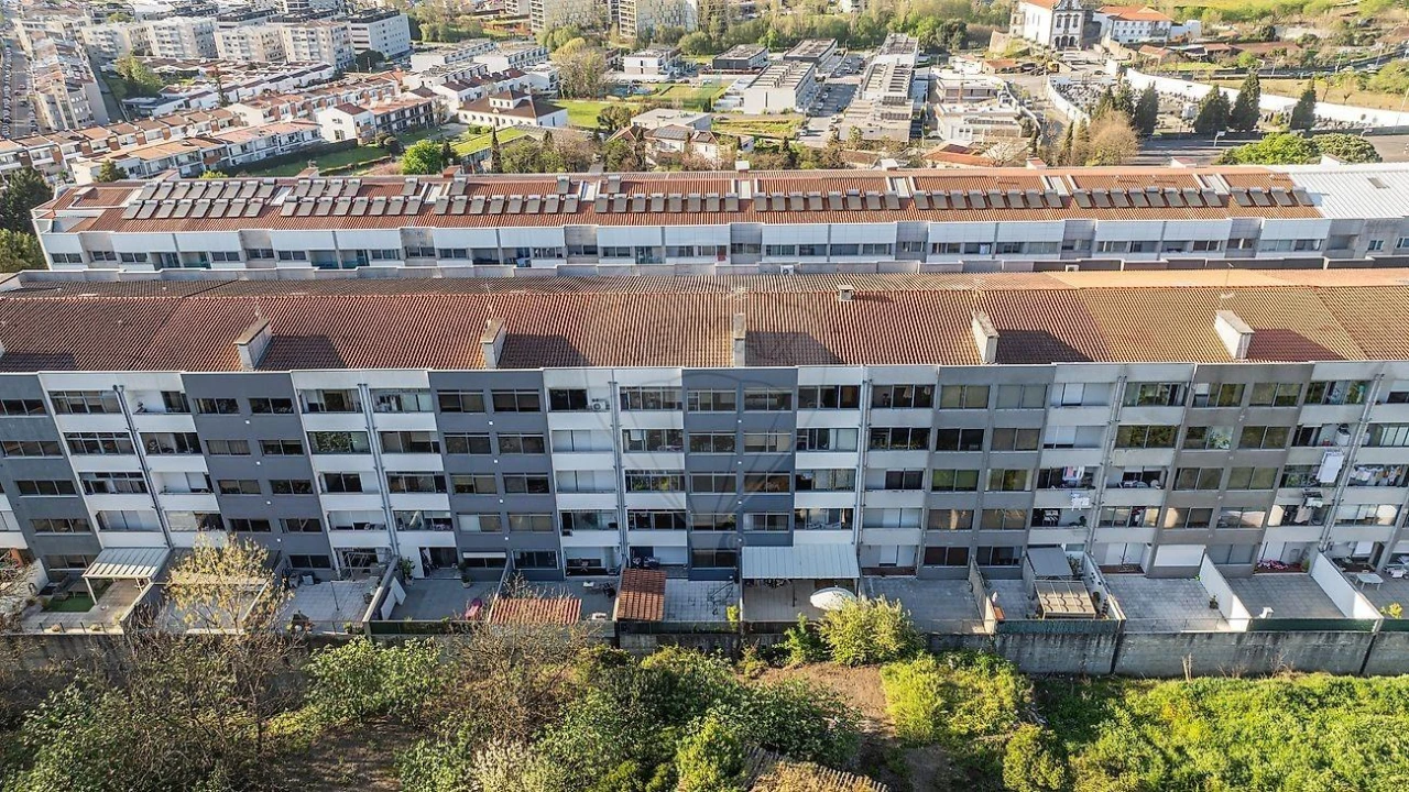 Apartamento T3 para Venda em Braga (Maximinos, Sé e Cividade) Foto 21
