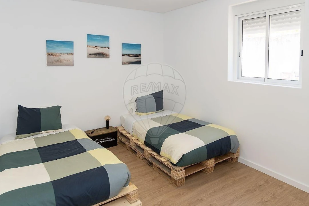 Moradia T2 para Venda em Covas Foto 12