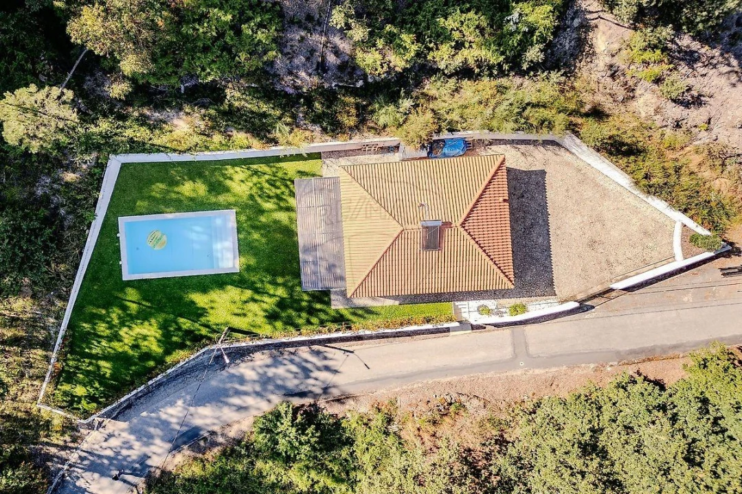 Moradia T2 para Venda em Covas Foto 27