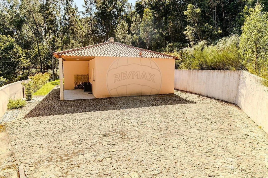 Moradia T2 para Venda em Covas Foto 24