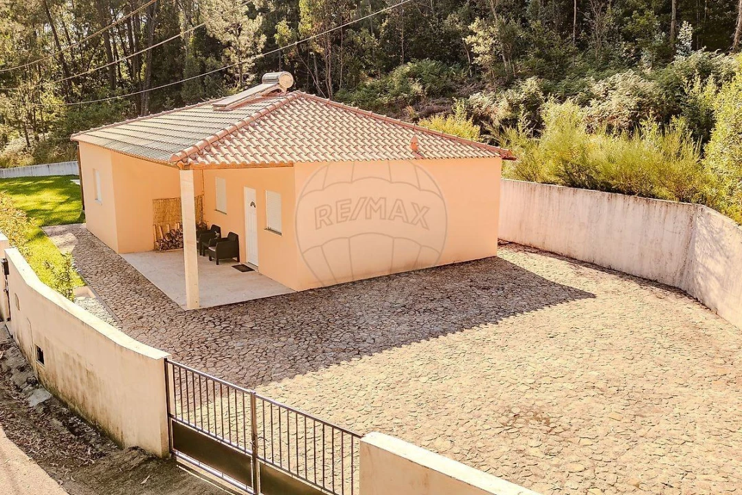 Moradia T2 para Venda em Covas Foto 26