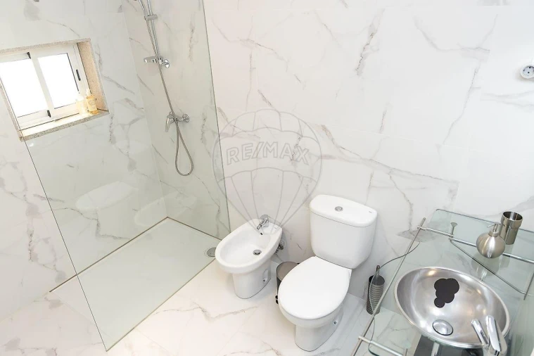 Moradia T2 para Venda em Covas Foto 14