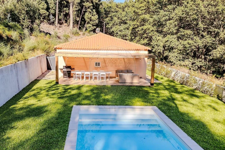 Moradia T2 para Venda em Covas Foto 21