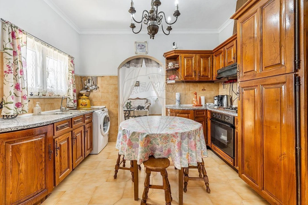 Moradia T3 para Venda em Ferral Foto 3