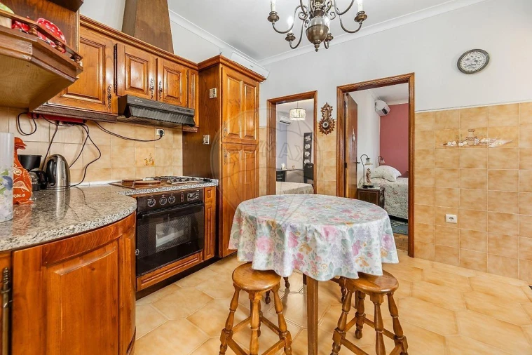 Moradia T3 para Venda em Ferral Foto 2