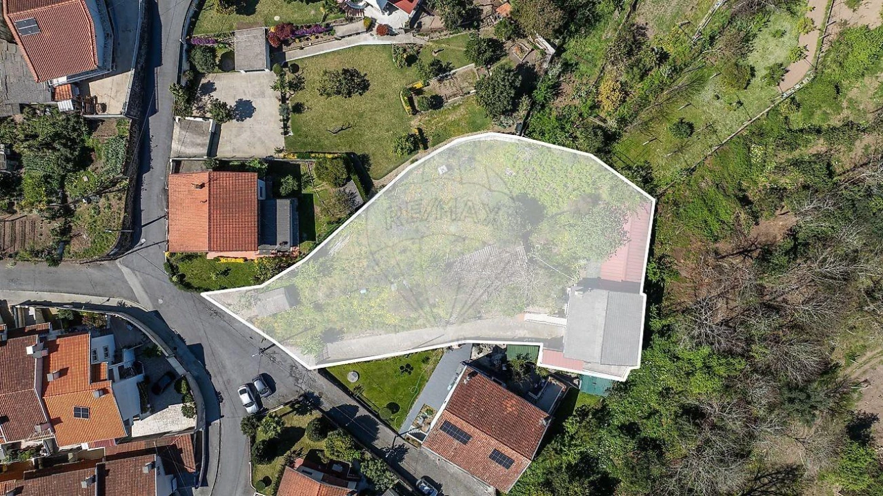 Moradia T3 para Venda em Cruz Foto 26