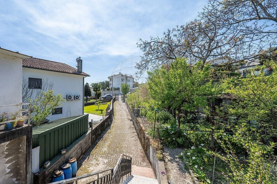 Moradia T3 para Venda em Cruz Foto 8