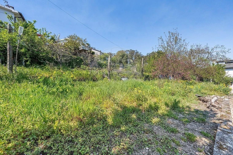 Moradia T3 para Venda em Cruz Foto 16