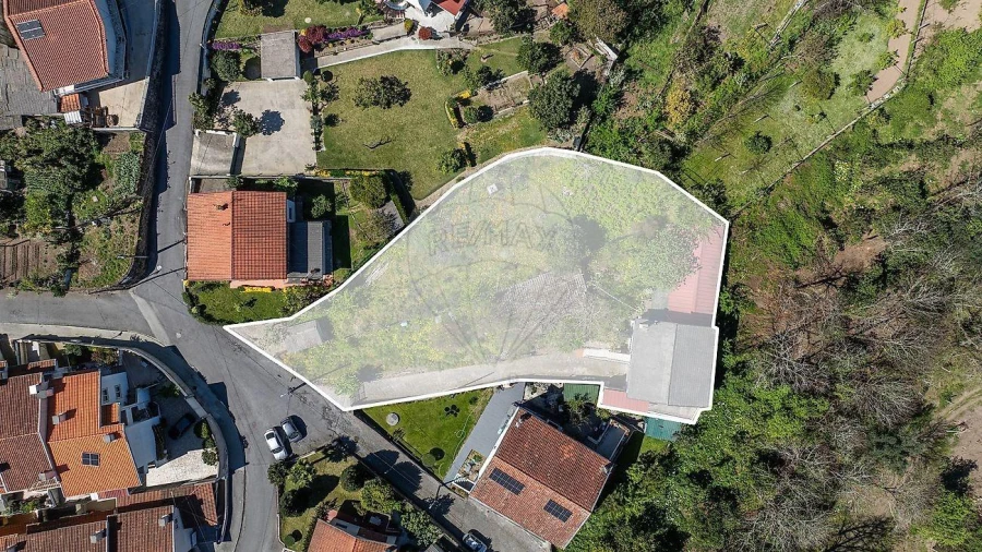 Moradia T3 para Venda em Cruz Foto 26