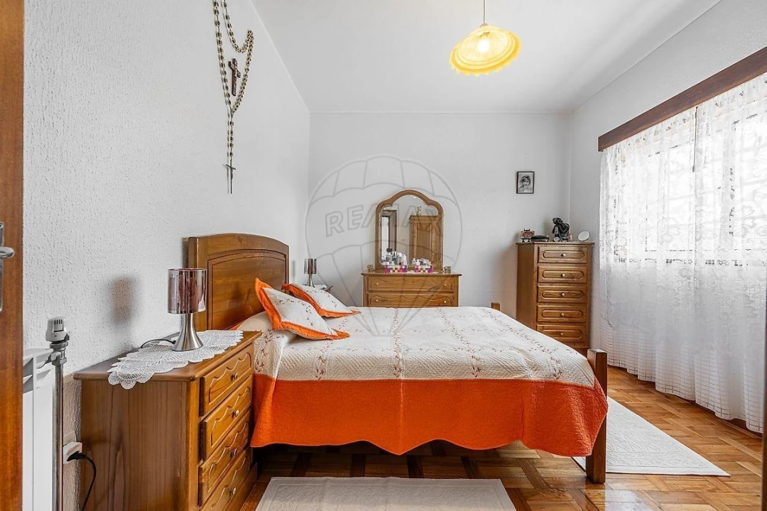 Moradia T4 para Venda em Vila Nova de Famalicão e Calendário Foto 12