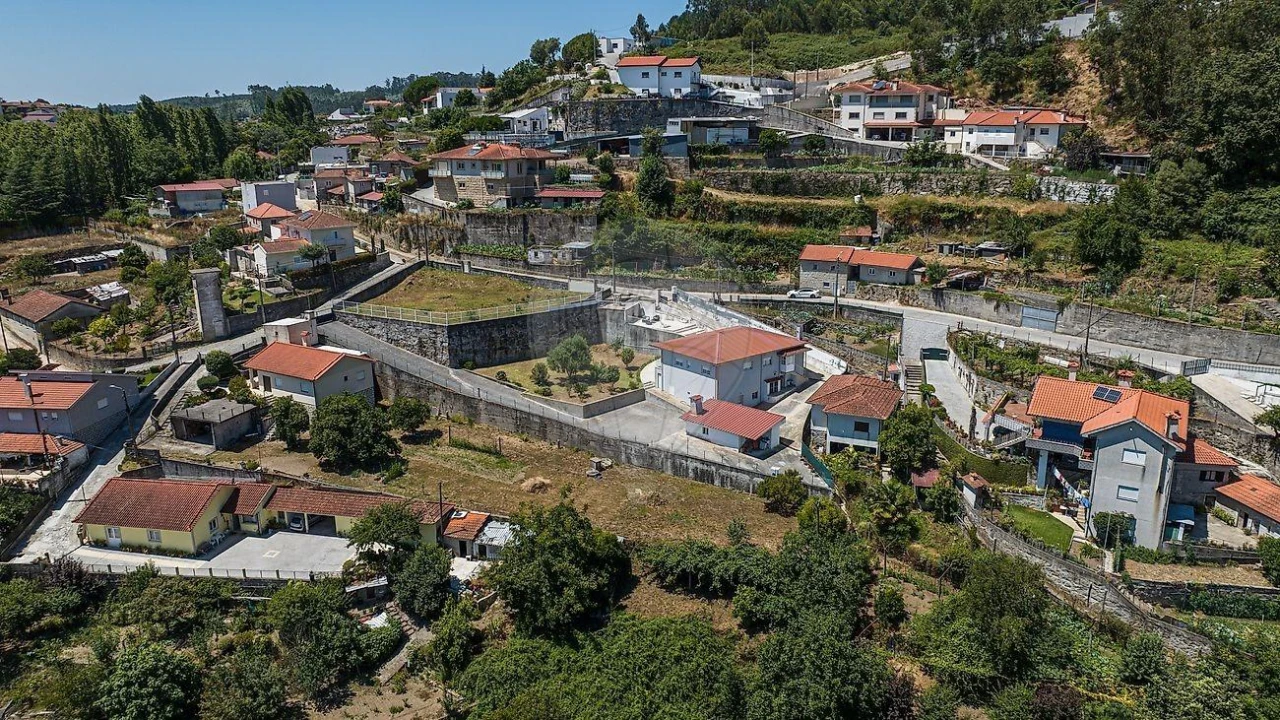 Moradia T4 para Venda em Vila Nova de Famalicão e Calendário Foto 37