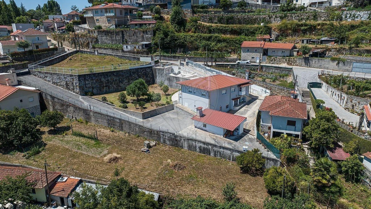 Moradia T4 para Venda em Vila Nova de Famalicão e Calendário Foto 45
