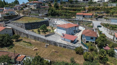 Moradia T4 para Venda em Vila Nova de Famalicão e Calendário