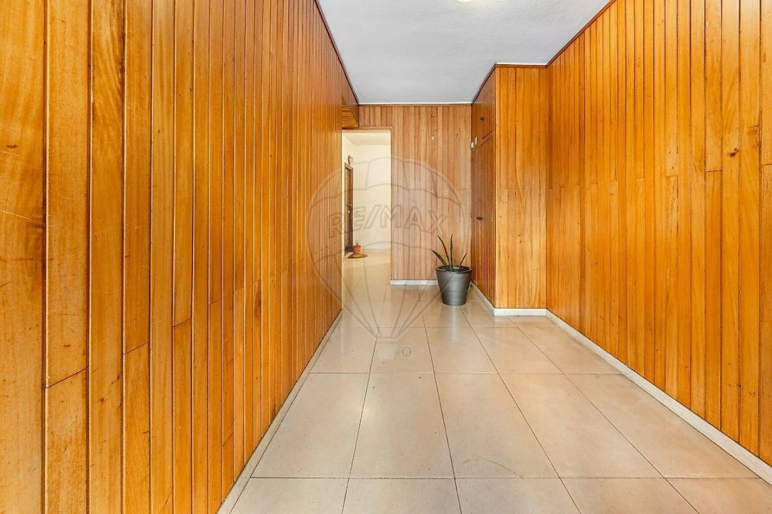 Apartamento T2 para Venda em Cidade da Maia Foto 9