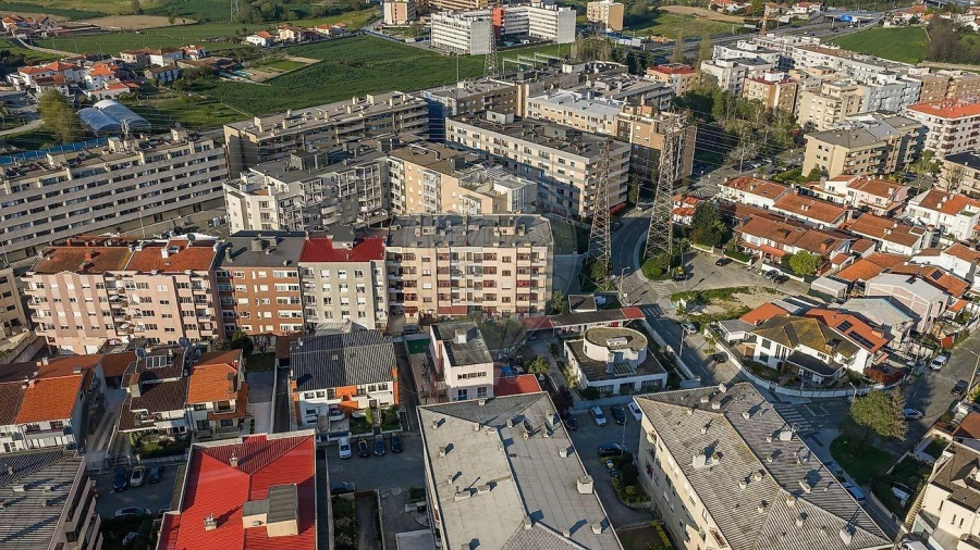 Apartamento T2 para Venda em Cidade da Maia Foto 21