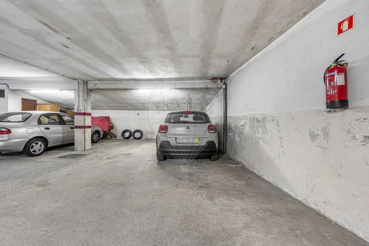 Apartamento T2 para Venda em Cidade da Maia Foto 6