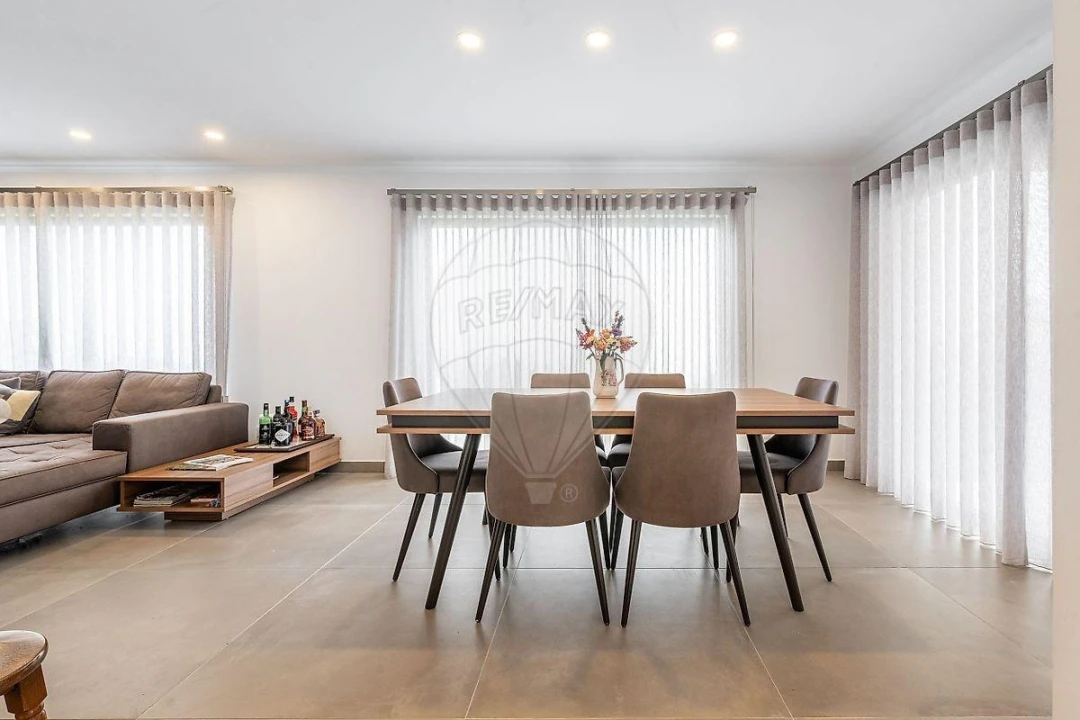 Moradia T3 para Venda em Valdosende Foto 1