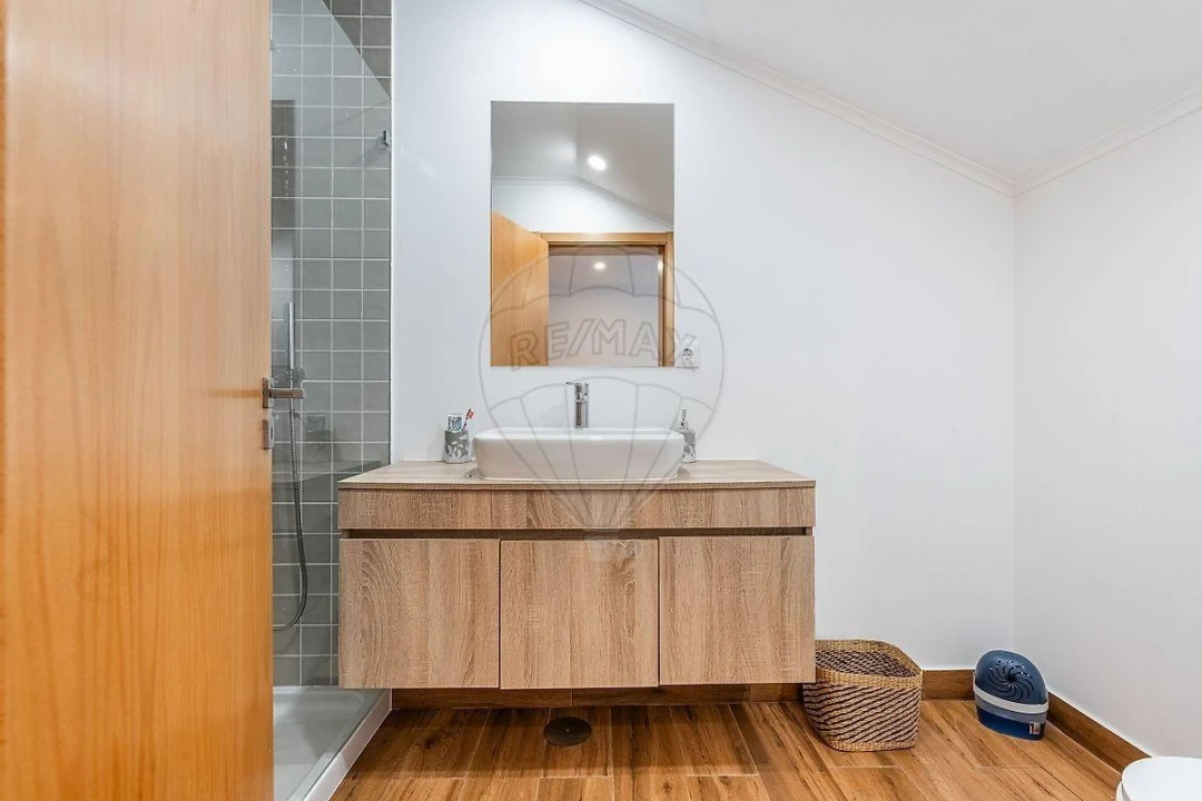 Moradia T3 para Venda em Valdosende Foto 11