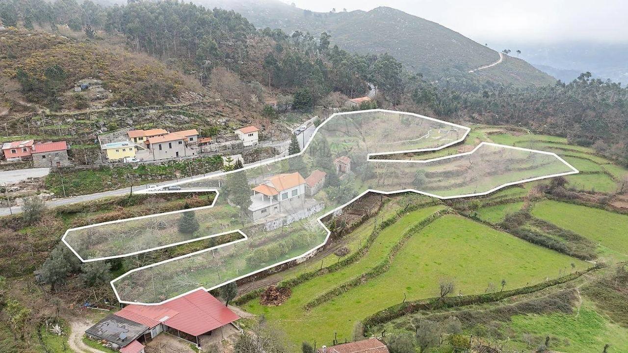 Moradia T3 para Venda em Valdosende Foto 40