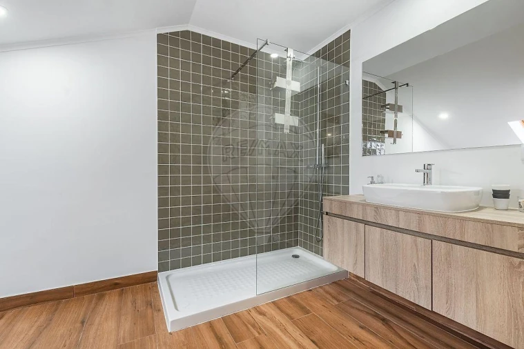 Moradia T3 para Venda em Valdosende Foto 16